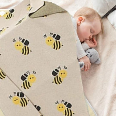couverture bébé abeille en tricot sommeil paisible