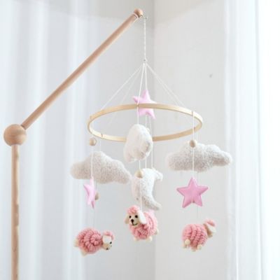 Mobile bébé Mouton rose avec support en bois