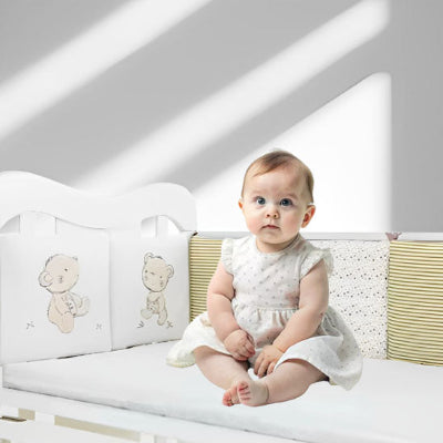 Tour de lit pour bebe fille