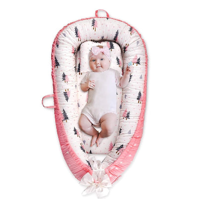 cocon bébé Forêt rose petite fille