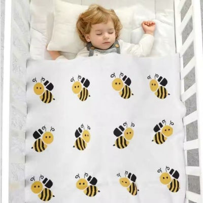 couverture bébé abeille en tricot blanc