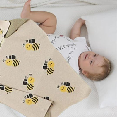couverture bébé abeille en tricot tapis éveil