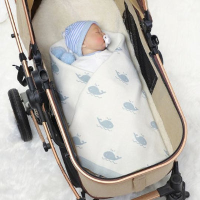 couverture bébé baleine mignonne  emmaillotage