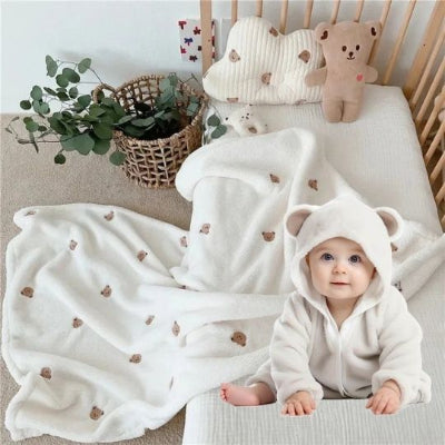 couverture bébé petit ourson rassurante