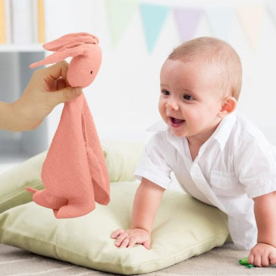 doudou bébé lapin en mousseline variante rose poudre