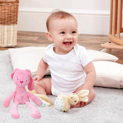 lapin en peluche doux lapinou rose