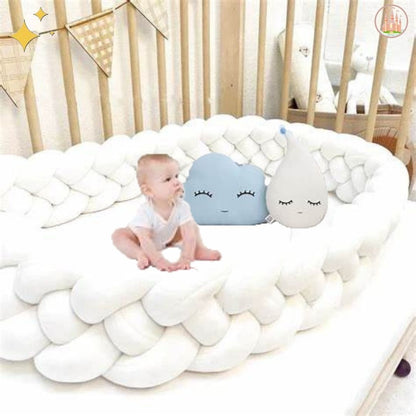 bandeau en tissu tressé blanc pour lit